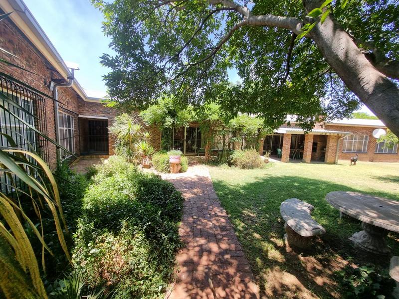 4 Bedroom Property for Sale in Meyerhof Free State